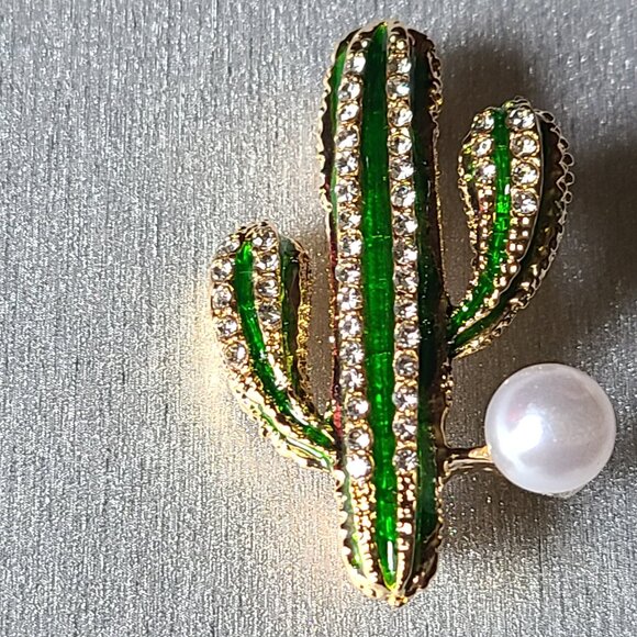 Brooch - Picture 3 of 9